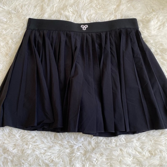 Aritzia TnAction TnaMOVE™ Tennis Mini Skirt - Picture 4 of 8
